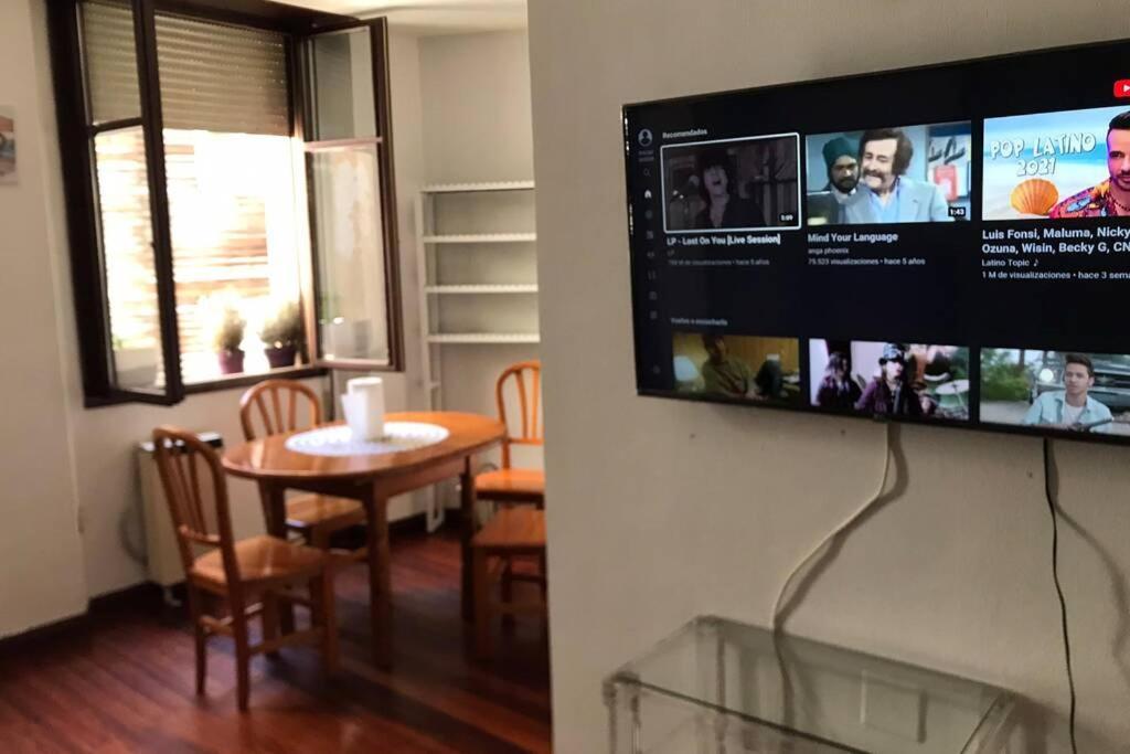 Apartamento En Pleno Centro Catedral 1D Oviedo Eksteriør billede