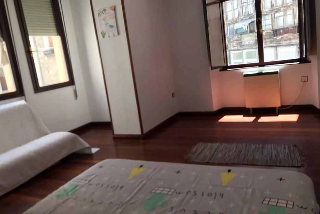 Apartamento En Pleno Centro Catedral 1D Oviedo Eksteriør billede