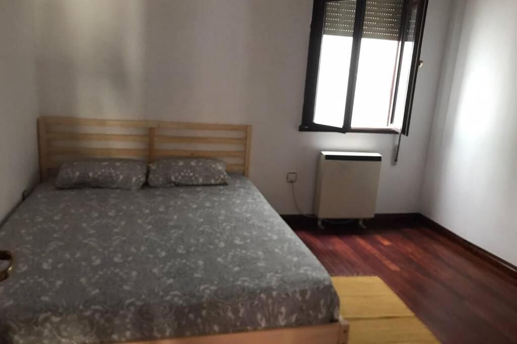 Apartamento En Pleno Centro Catedral 1D Oviedo Eksteriør billede